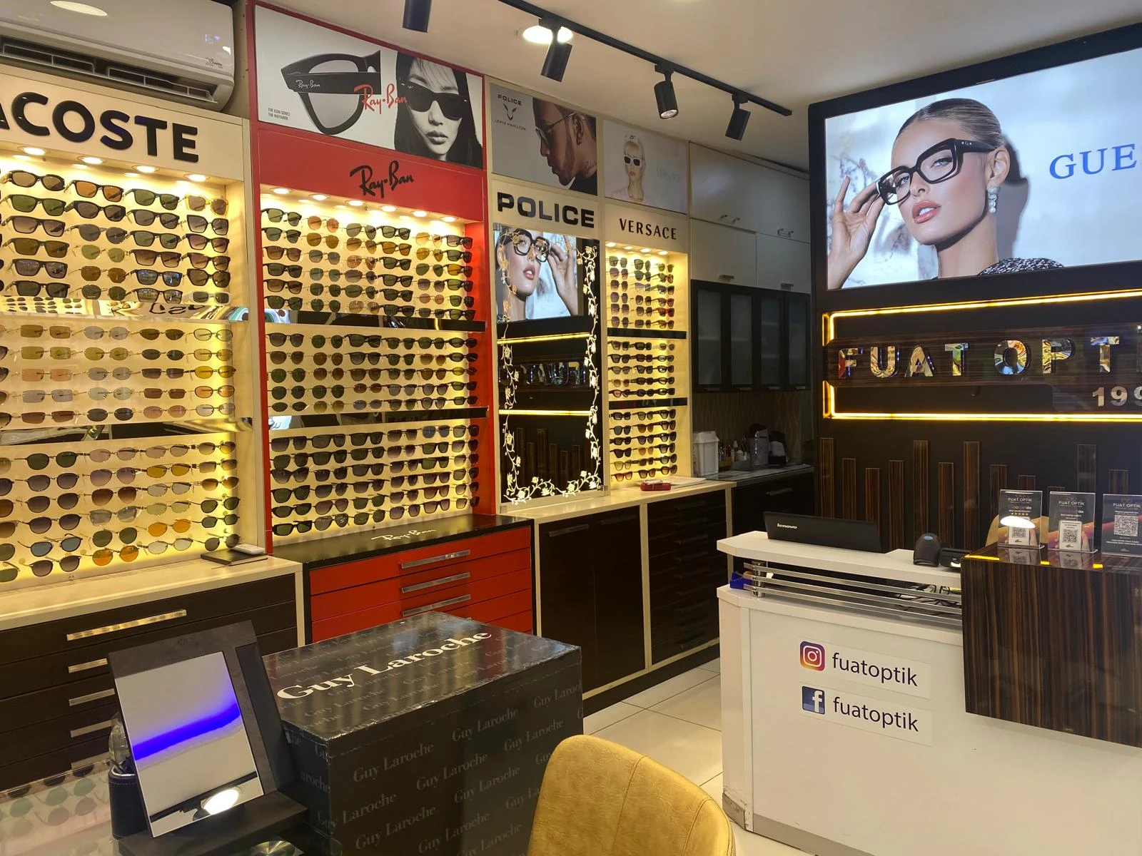 Fuat Optik Mağazası